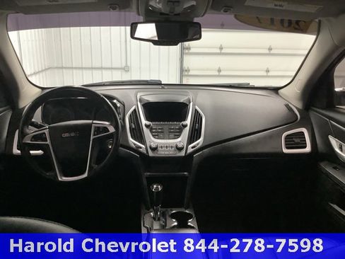 Used 2017 GMC Terrain SLT image 13