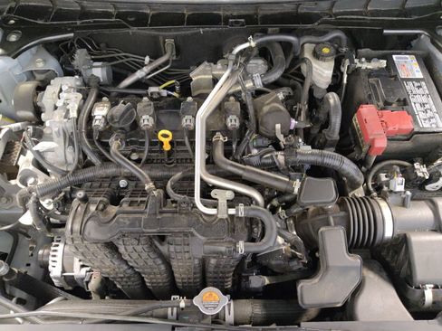 Used 2024 Nissan Altima 2.5 S FWD image 30