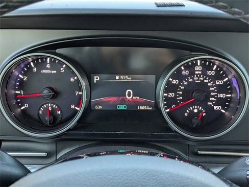 Certified 2024 Kia Carnival LX image 34