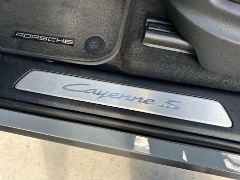 Used 2025 Porsche Cayenne S image 22