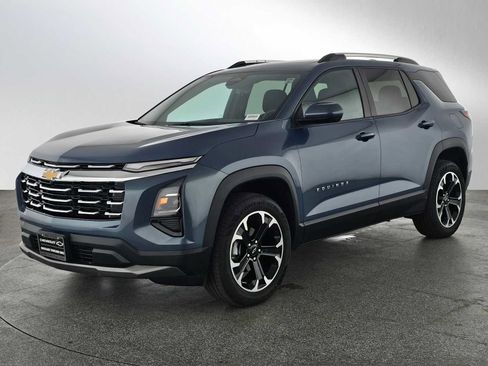 Used 2025 Chevrolet Equinox LT AWD/4WD image 7