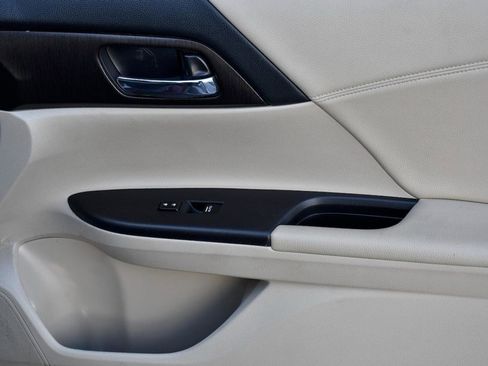 Used 2014 Honda Accord EX-L image 17