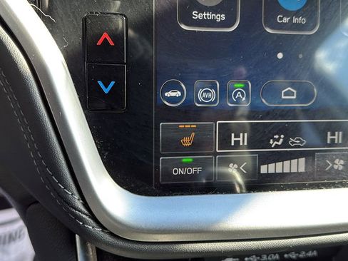 Certified 2025 Subaru Outback Premium image 20