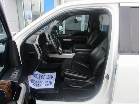 Used 2020 Ford F150 Lariat w/ Equipment Group 502A Luxury image 18