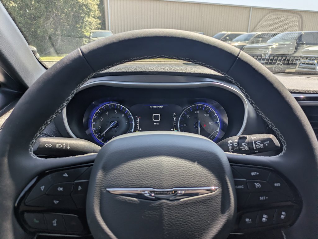 New 2026 Chrysler Pacifica Select w/ S Appearance Package FWD image 30