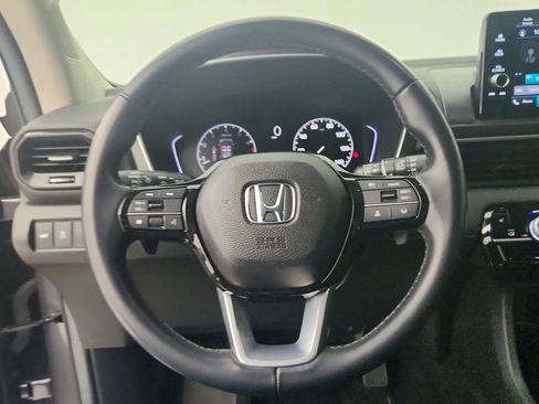 Used 2025 Honda Pilot EX-L image 18