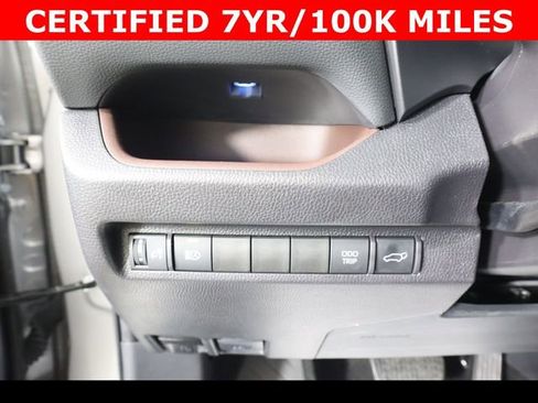 Used 2025 Toyota RAV4 Limited image 19