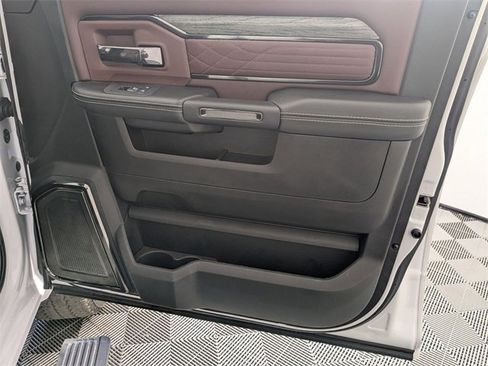 Used 2025 RAM 2500 Limited image 36