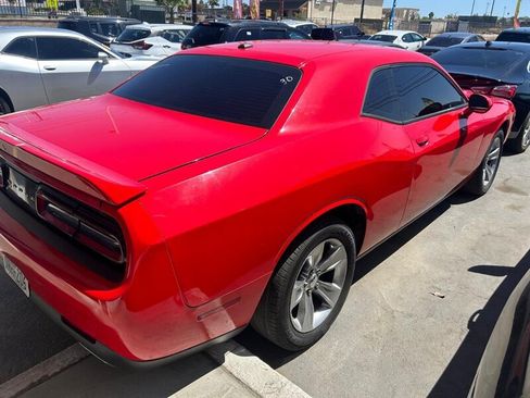 Used 2021 Dodge Challenger SXT RWD image 5