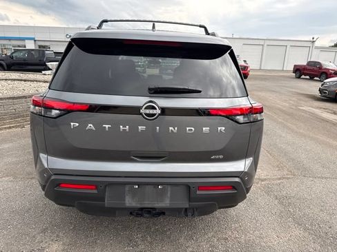 Used 2025 Nissan Pathfinder SV w/ SV Premium Package AWD/4WD image 10