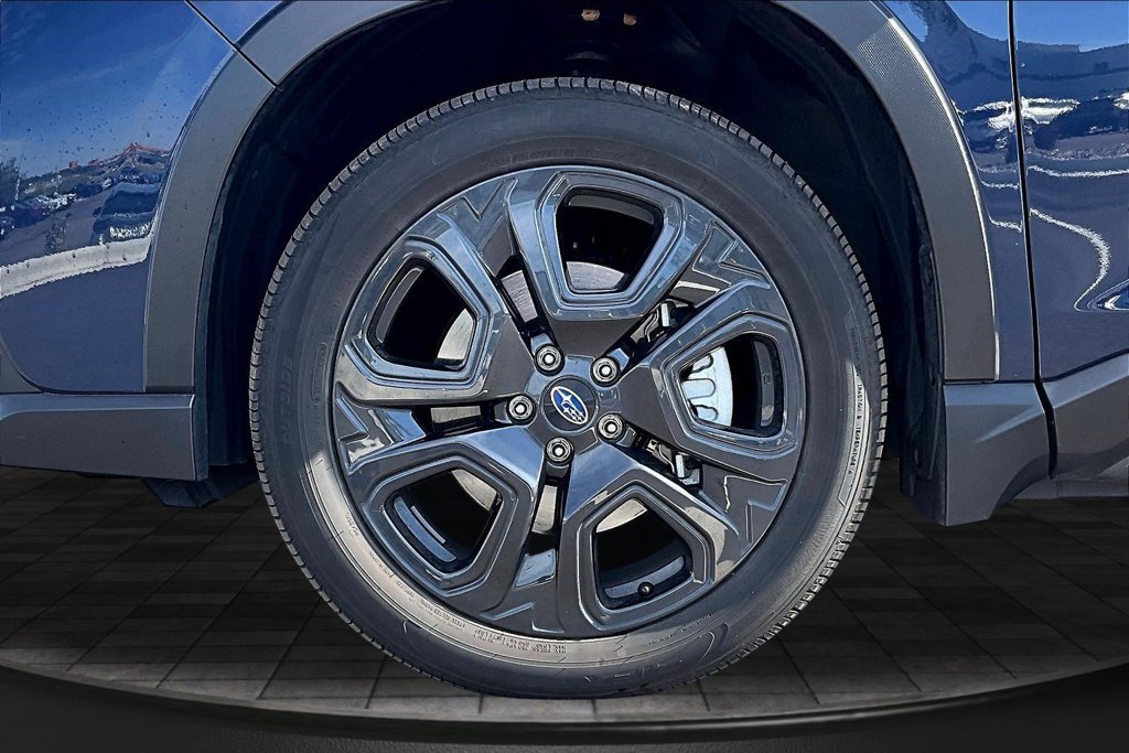 Used 2024 Subaru Ascent Onyx Edition AWD/4WD image 31