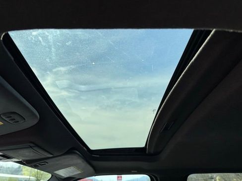 Used 2012 Ford F350 Lariat w/ Chrome Pkg image 22