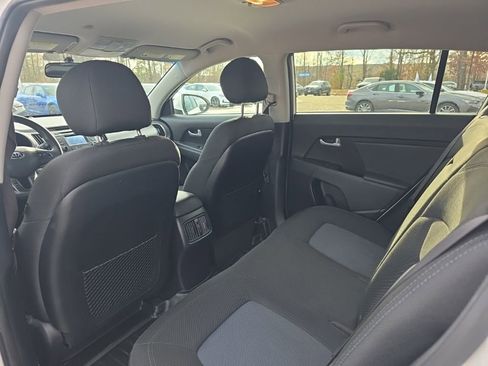 Used 2014 Kia Sportage LX image 14