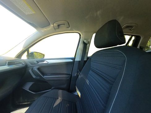 Used 2022 Volkswagen Tiguan S image 56