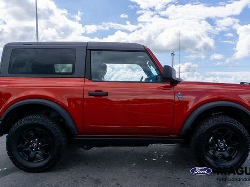 Used 2024 Ford Bronco Black Diamond image 5