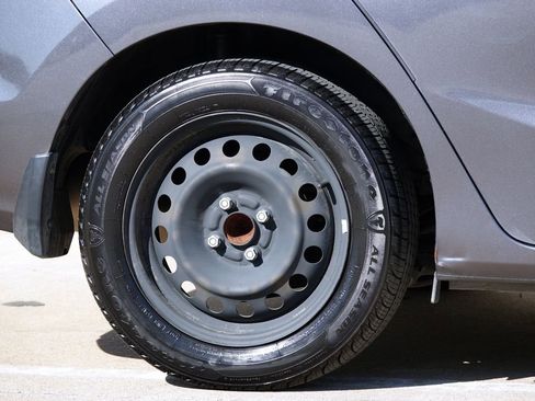 Used 2019 Honda Fit LX image 28