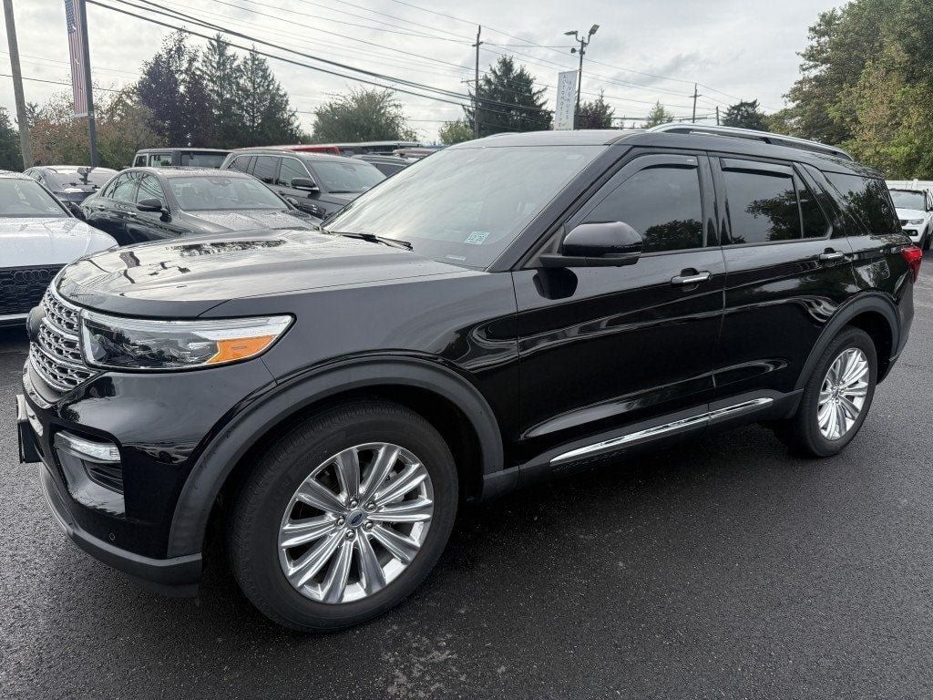 Used 2021 Ford Explorer Limited w/ Equipment Group 301A AWD/4WD image 7