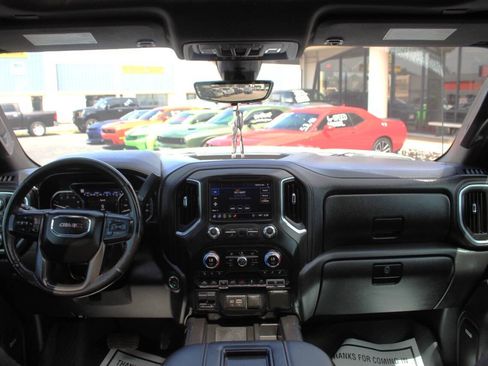 Used 2021 GMC Sierra 1500 AT4 w/ AT4 Premium Package AWD/4WD image 21