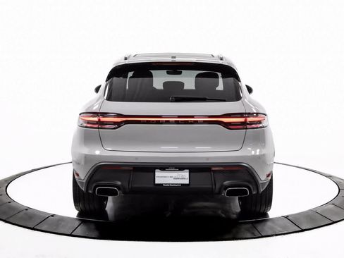 Certified 2025 Porsche Macan image 6