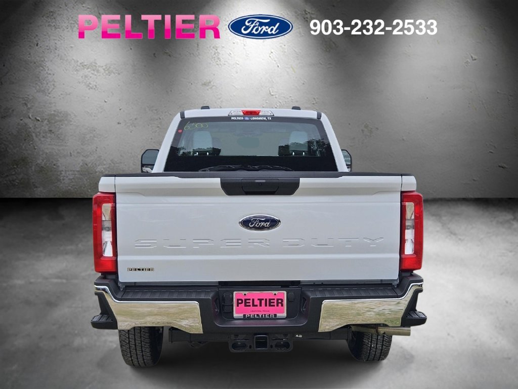 New 2026 Ford F250 XL w/ FX4 Off-Road Package AWD/4WD image 4