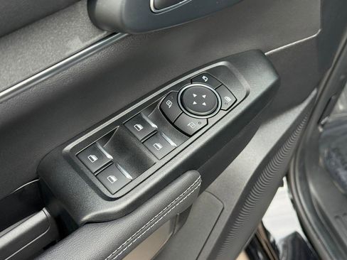 Used 2025 Ford Ranger Lariat w/ FX4 Off-Road Package image 14