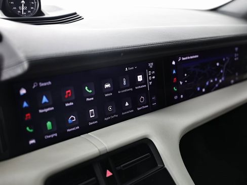 Certified 2024 Porsche Taycan image 36