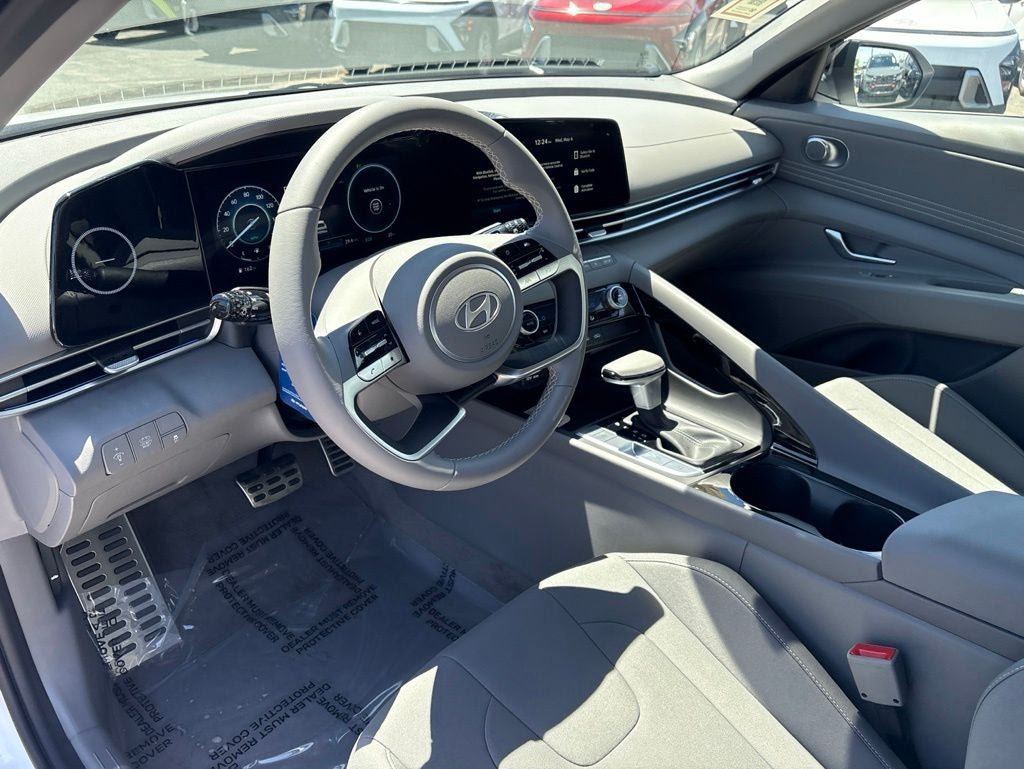 New 2026 Hyundai Elantra SEL FWD image 9
