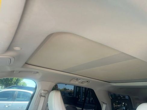 Used 2023 Ford Explorer Platinum w/ Technology Package AWD/4WD image 5