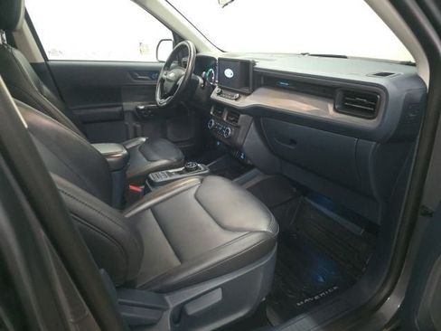 Used 2024 Ford Maverick Lariat w/ Black Appearance Package FWD image 4