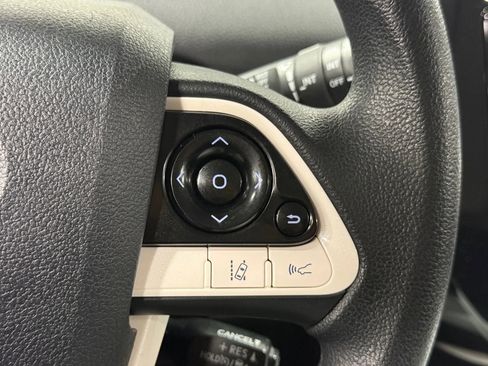 Used 2017 Toyota Prius Two image 25