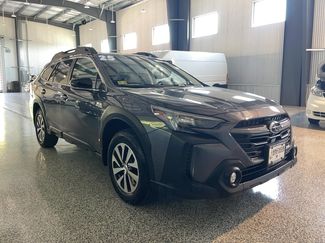 Used 2025 Subaru Outback Premium AWD/4WD video 1