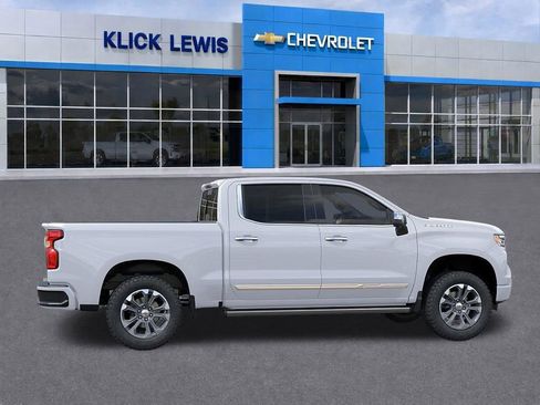 New 2026 Chevrolet Silverado 1500 High Country w/ LPO, Dark Essentials Package image 5