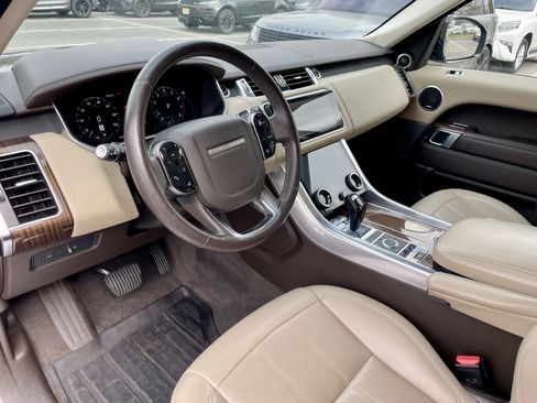 Used 2020 Land Rover Range Rover Sport HSE image 13