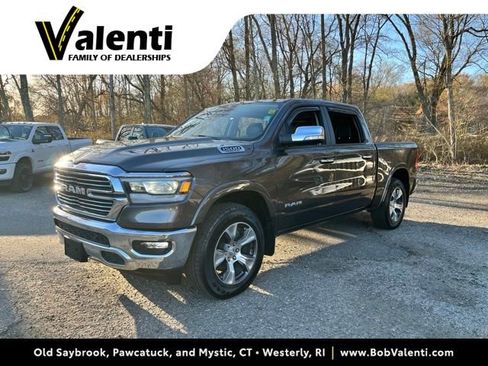Used 2022 RAM 1500 Laramie AWD/4WD image 1