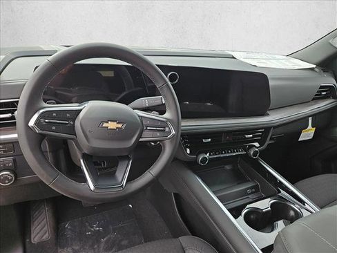 New 2026 Chevrolet Suburban LS image 13