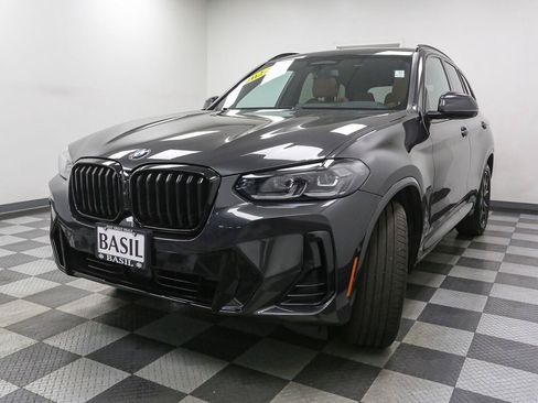 Used 2024 BMW X3 xDrive30i w/ Premium Package AWD/4WD image 4