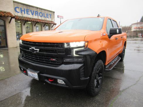 Used 2021 Chevrolet Silverado 1500 LT Trail Boss image 1