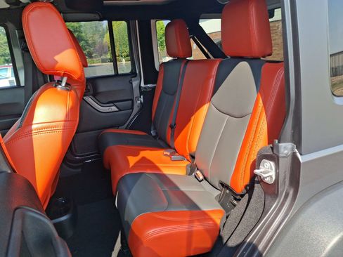 Certified 2018 Jeep Wrangler Unlimited Sport S AWD/4WD image 20