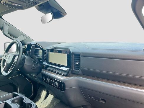 Used 2024 Chevrolet Silverado 1500 LT Trail Boss w/ Protection Package image 28