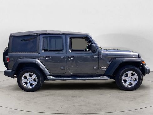 Used 2018 Jeep Wrangler Unlimited Sport S AWD/4WD image 6
