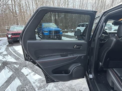 Used 2023 Dodge Durango R/T image 32