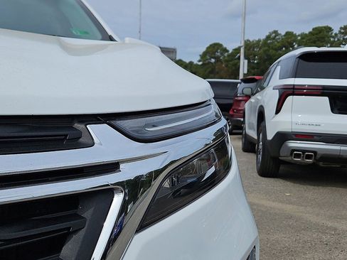 Used 2024 Chevrolet Equinox LT image 10