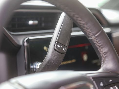 Used 2024 GMC Sierra 3500 Denali Ultimate image 18