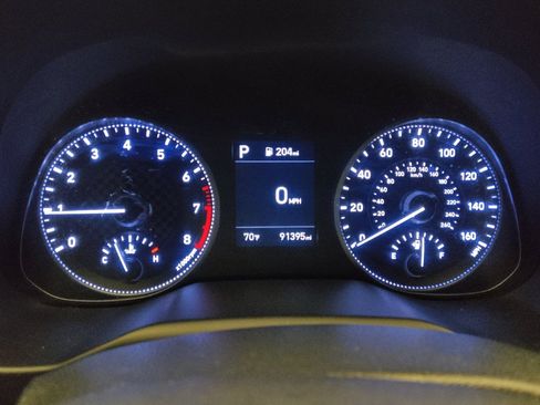 Used 2020 Hyundai Elantra SE w/ Winter Weather Package image 23