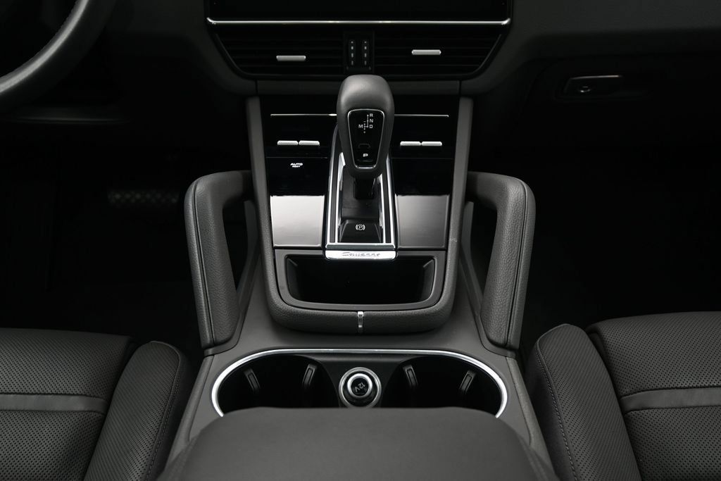 Certified 2020 Porsche Cayenne AWD/4WD image 10
