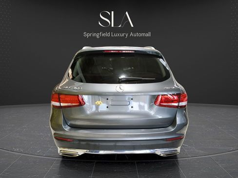 Used 2019 Mercedes-Benz GLC 300 4MATIC w/ Premium Package image 5