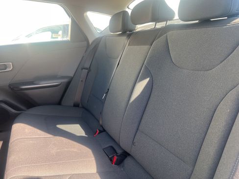 Used 2025 Kia K4 LXS image 11