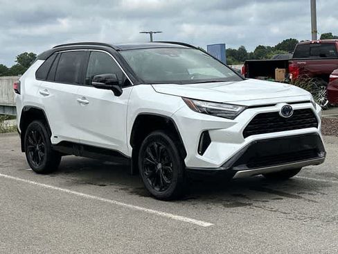 Used 2024 Toyota RAV4 XSE w/ Advanced Technology Package AWD/4WD image 22