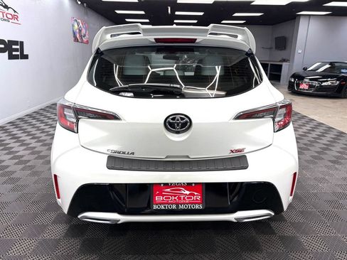 Used 2019 Toyota Corolla XSE FWD image 12