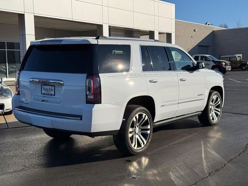 Used 2020 GMC Yukon Denali w/ Denali Premium Package image 3
